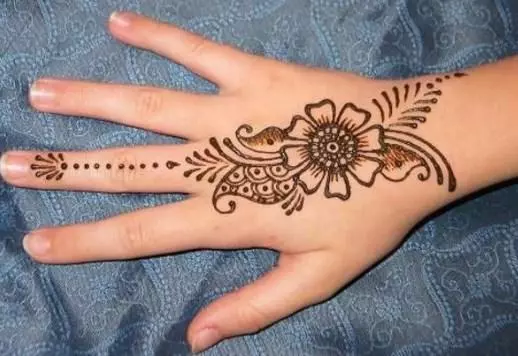 gambar henna yang simple